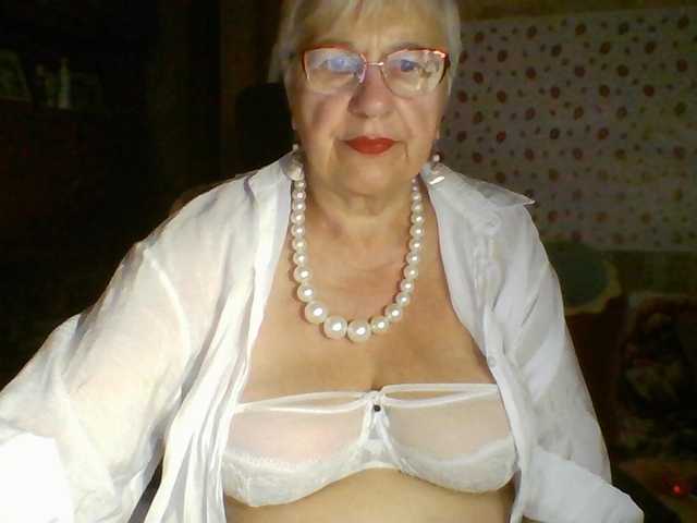 SweetCherry00 live cam on BongaCams