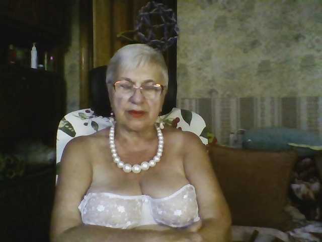 SweetCherry00 live cam on BongaCams