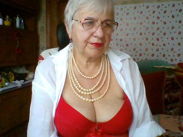 SweetCherry00 live cam on BongaCams