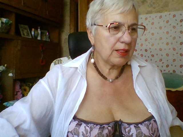 SweetCherry00 live cam on BongaCams