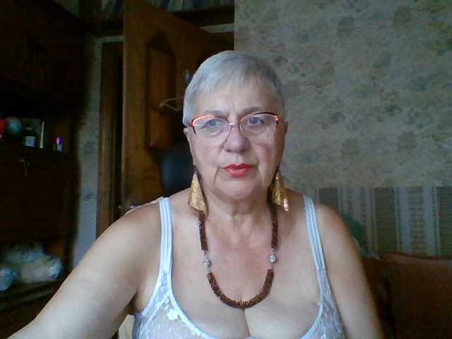 SweetCherry00 live cam on BongaCams