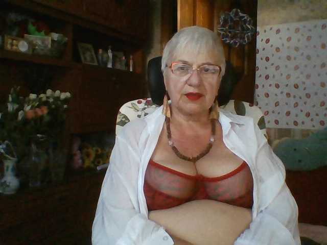 SweetCherry00 live cam on BongaCams