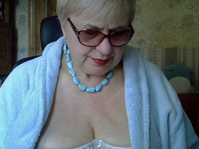 SweetCherry00's BongaCams show and profile