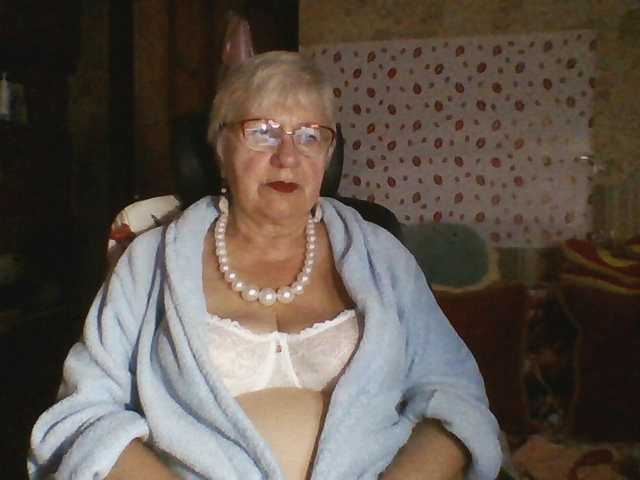 SweetCherry00 live cam on BongaCams