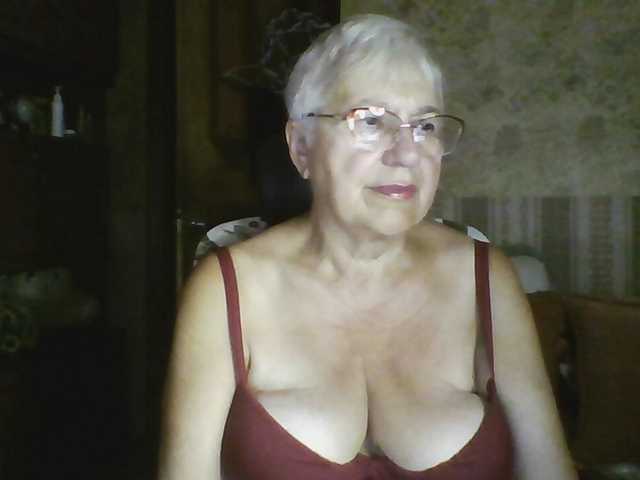 SweetCherry00 live cam on BongaCams