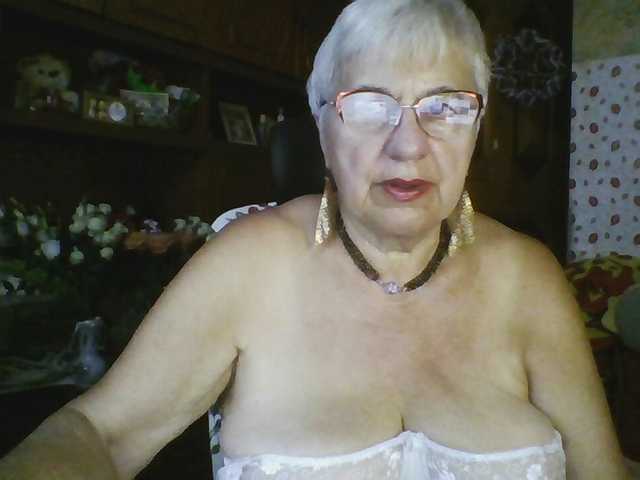 SweetCherry00 live cam on BongaCams