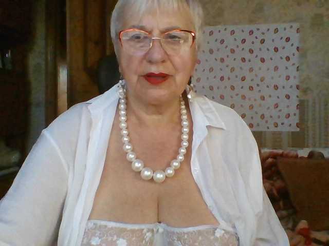 SweetCherry00 live cam on BongaCams
