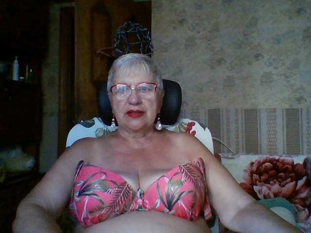 SweetCherry00 live cam on BongaCams
