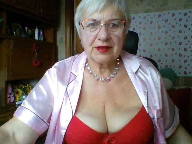 SweetCherry00 live cam on BongaCams