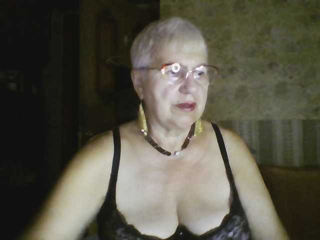 SweetCherry00 live cam on BongaCams