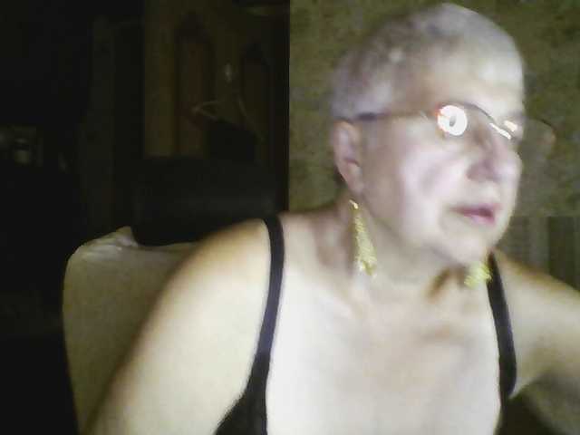 SweetCherry00 live cam on BongaCams