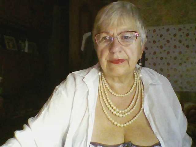 SweetCherry00 live cam on BongaCams