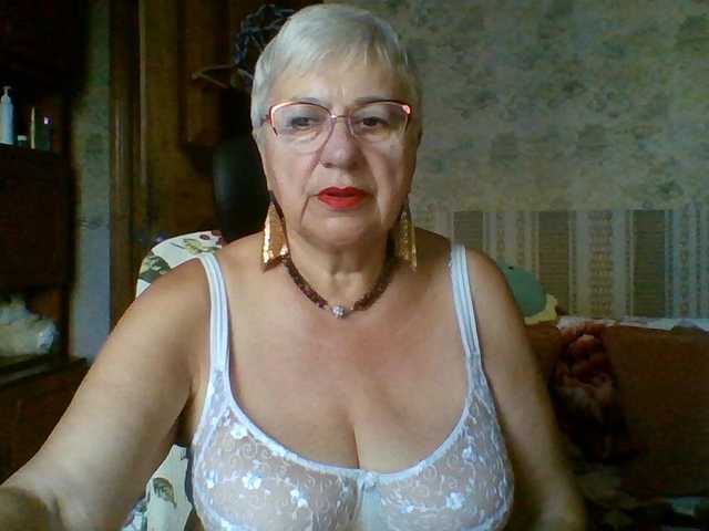 SweetCherry00 live cam on BongaCams