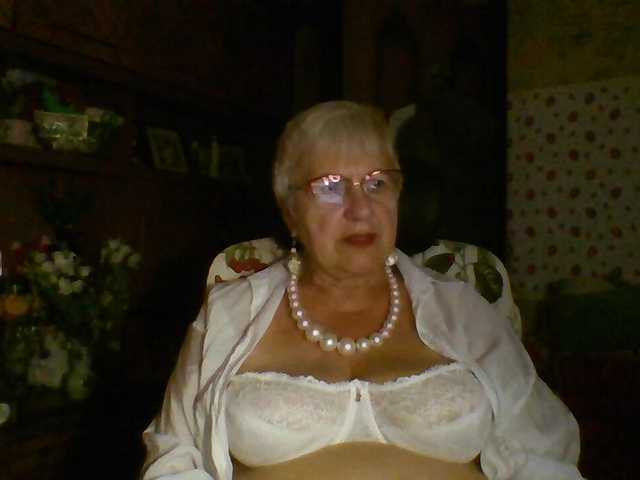SweetCherry00 live cam on BongaCams