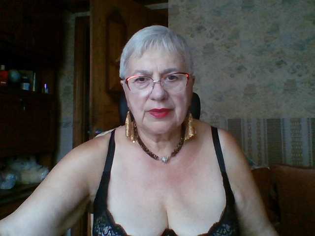 SweetCherry00 live cam on BongaCams