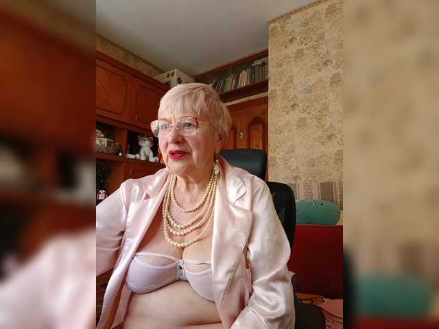 SweetCherry00's BongaCams show and profile