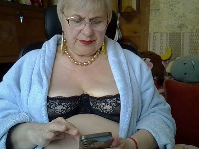 SweetCherry00's BongaCams show and profile