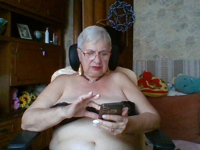 SweetCherry00 live cam on BongaCams