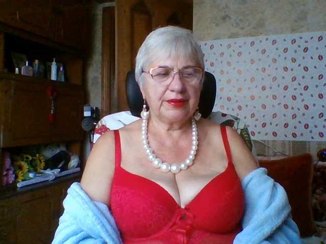 SweetCherry00 live cam on BongaCams