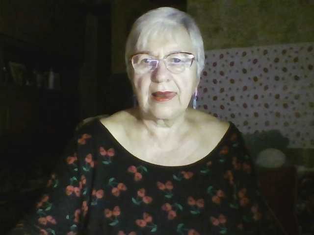 SweetCherry00 live cam on BongaCams