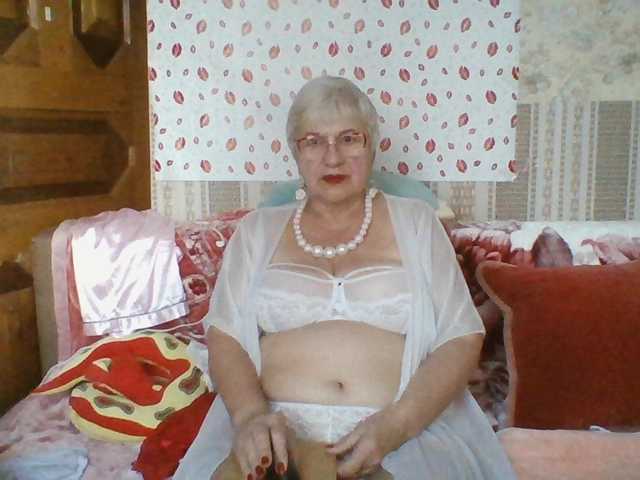 SweetCherry00 live cam on BongaCams