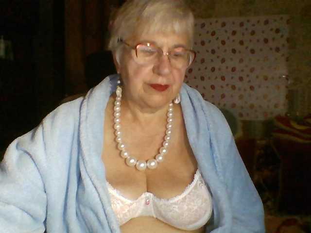 SweetCherry00 live cam on BongaCams
