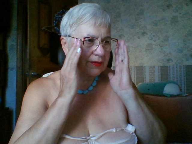 SweetCherry00 live cam on BongaCams