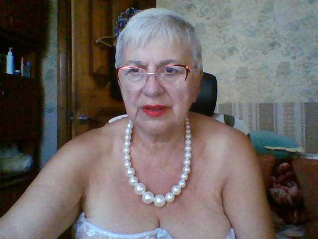 SweetCherry00 live cam on BongaCams