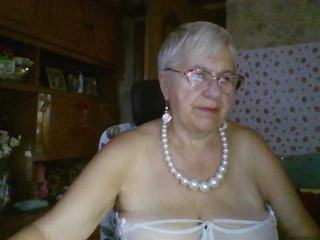 SweetCherry00 live cam on BongaCams