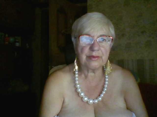 SweetCherry00 live cam on BongaCams