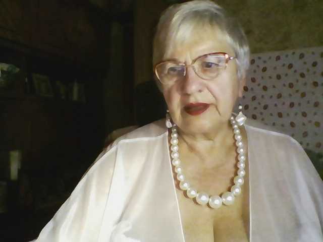 SweetCherry00 live cam on BongaCams