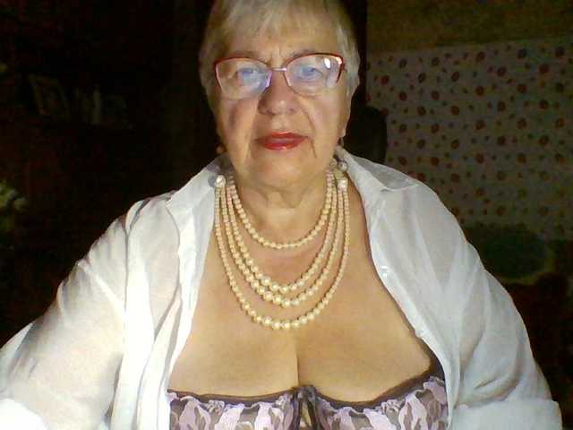SweetCherry00 live cam on BongaCams