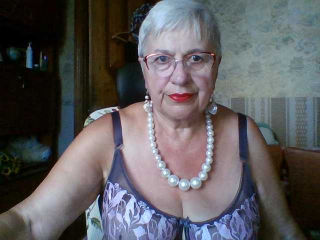 SweetCherry00 live cam on BongaCams
