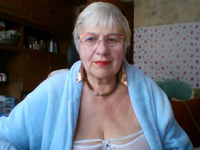 SweetCherry00 live cam on BongaCams