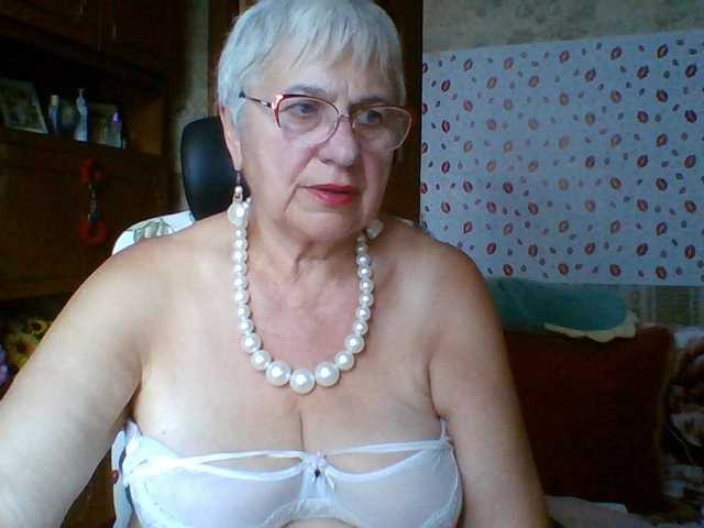 SweetCherry00 live cam on BongaCams