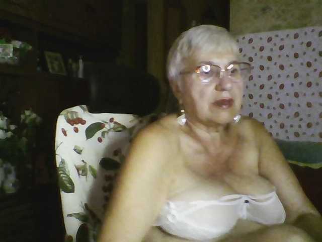 SweetCherry00 live cam on BongaCams