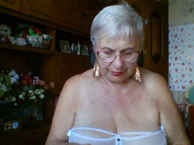 SweetCherry00 live cam on BongaCams