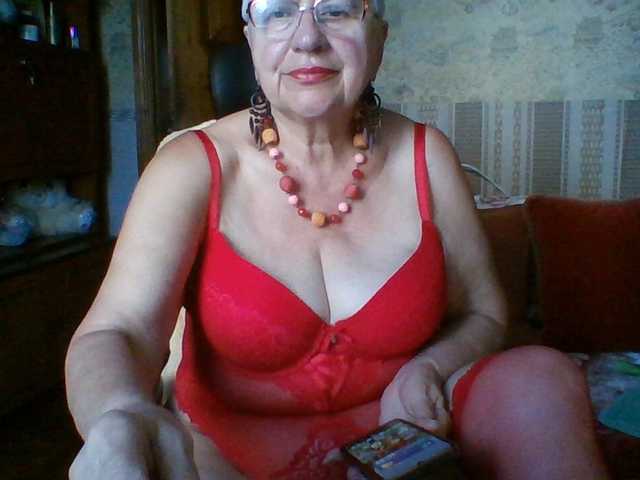 SweetCherry00 live cam on BongaCams
