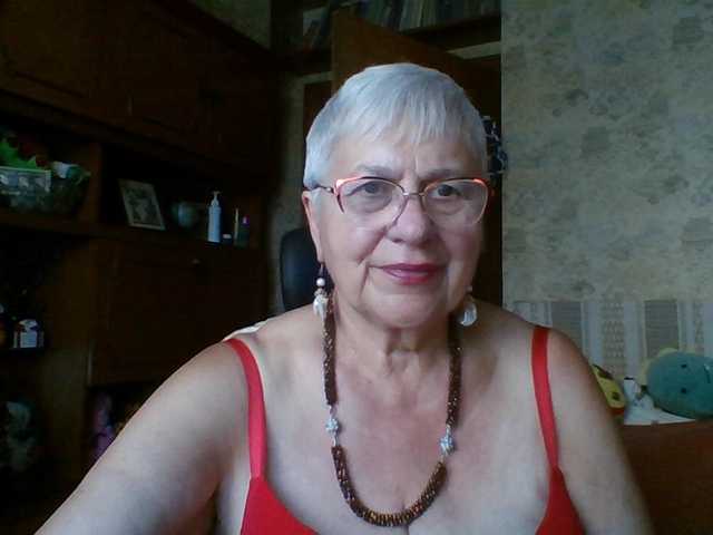 SweetCherry00 live cam on BongaCams