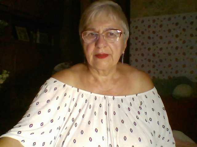 SweetCherry00 live cam on BongaCams