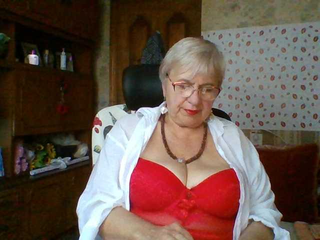 SweetCherry00 live cam on BongaCams