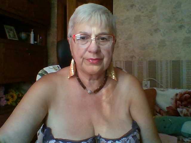SweetCherry00 live cam on BongaCams