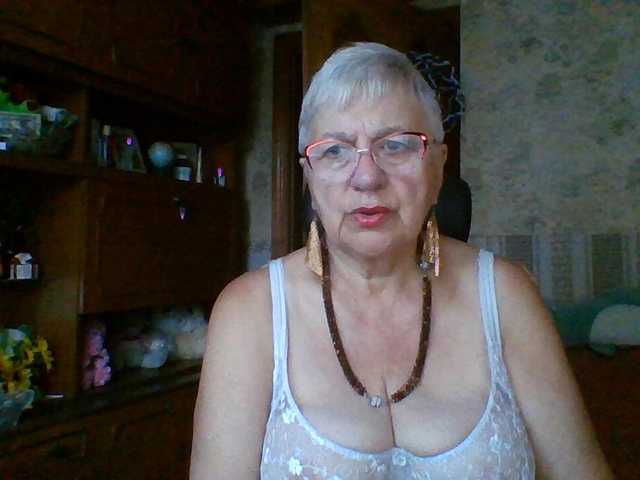 SweetCherry00 live cam on BongaCams