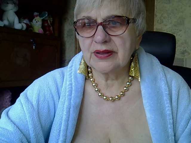 SweetCherry00's BongaCams show and profile