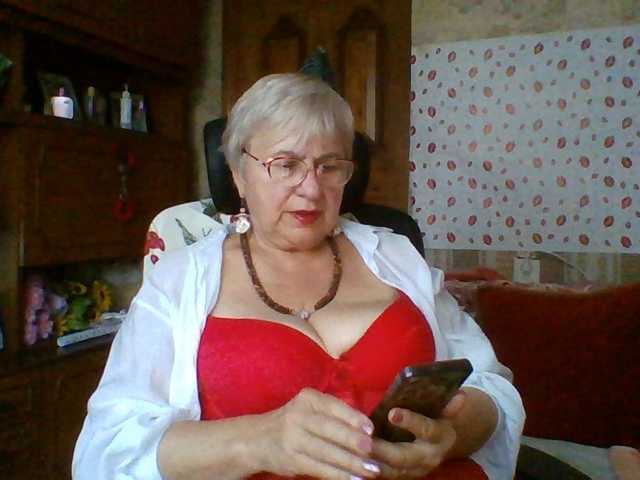 SweetCherry00 live cam on BongaCams