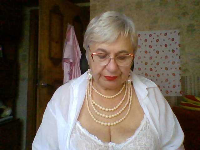 SweetCherry00 live cam on BongaCams