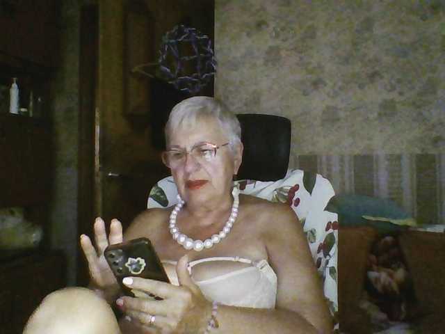 SweetCherry00 live cam on BongaCams