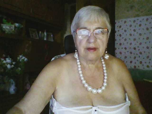 SweetCherry00 live cam on BongaCams