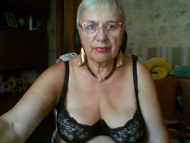 SweetCherry00 live cam on BongaCams