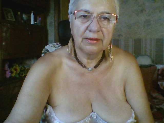 SweetCherry00 live cam on BongaCams